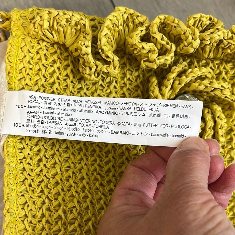Zara NWOT Chartreuse Ruffled Raffia Shoulder Bag Gold Chain Strap - Picture 9 of 14